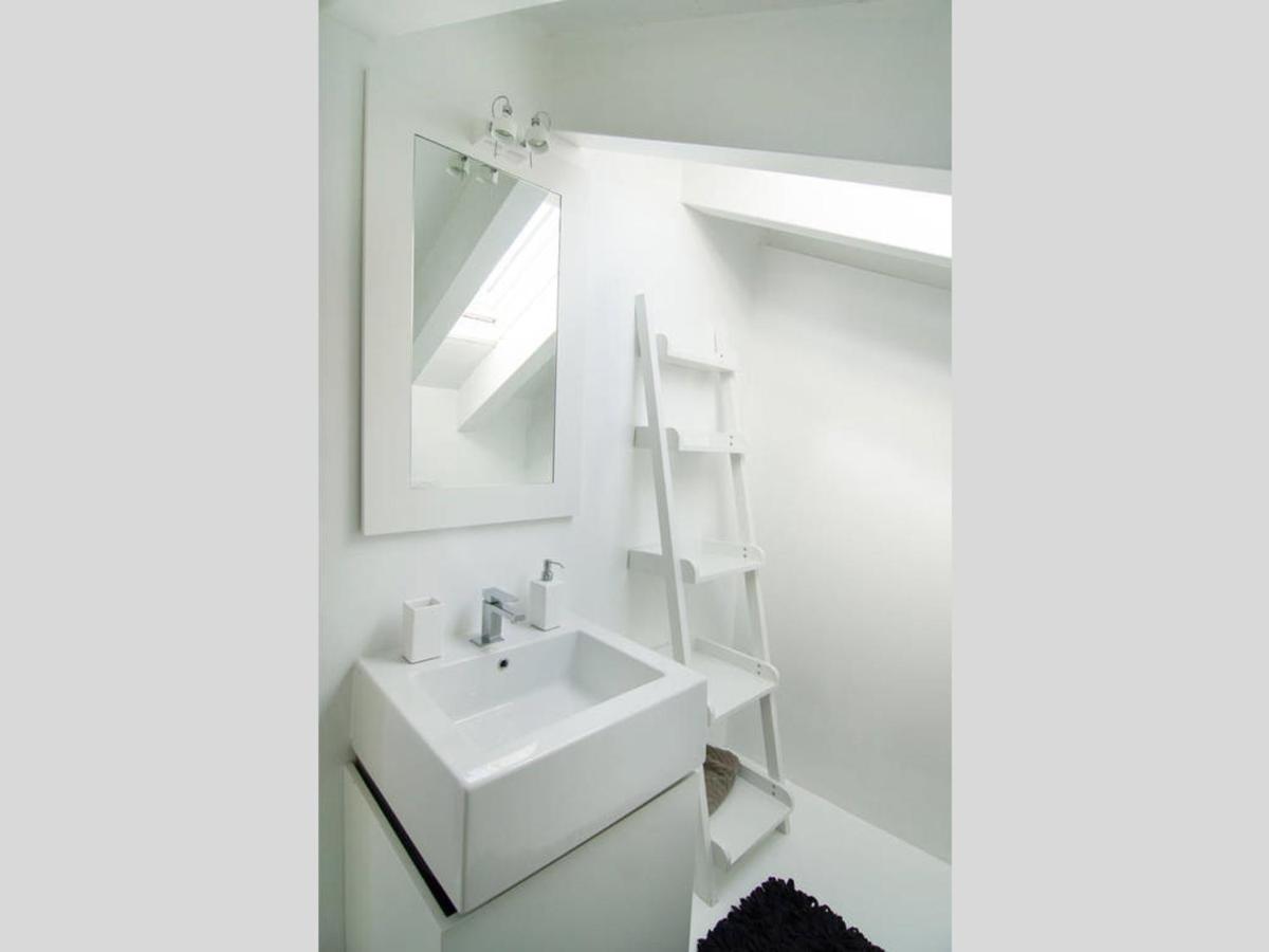 Ferienwohnung Loft Di Design A Loano In Localita Borgo Castello Exterior foto