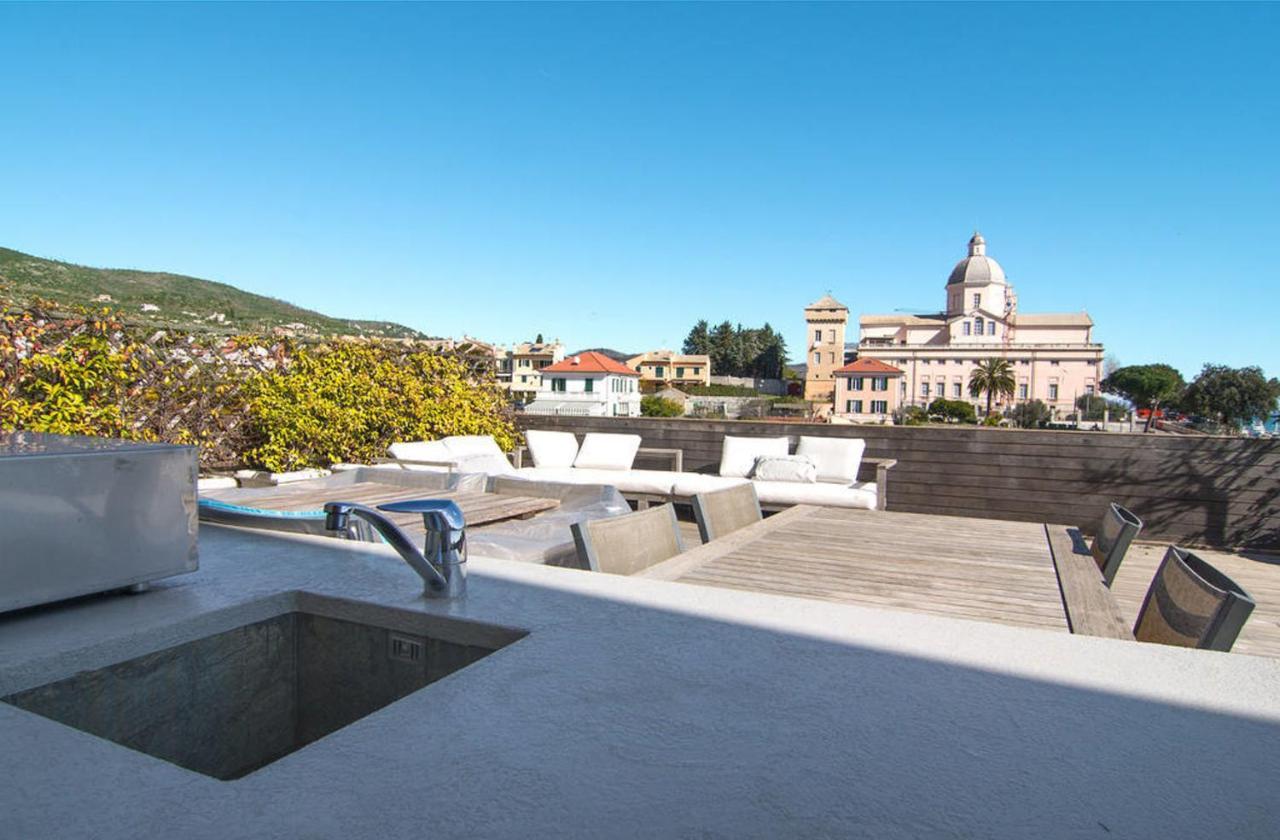Ferienwohnung Loft Di Design A Loano In Localita Borgo Castello Exterior foto